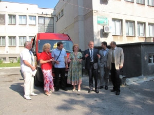 12.06.2012 г. Връчване на Дарение от Микробус по Матчинг Грант Проект 76652 на Дом за деца и младежи с умствени и физически увреждания "Св. Йоан Златоуст" Варна