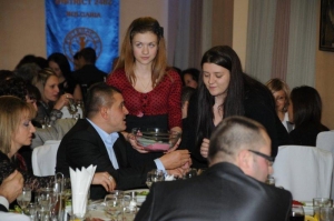 Благотворителен коледен бал 2012
