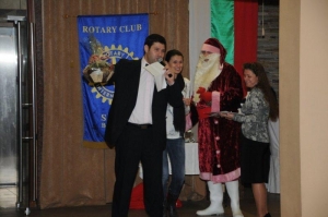 Благотворителен коледен бал 2012