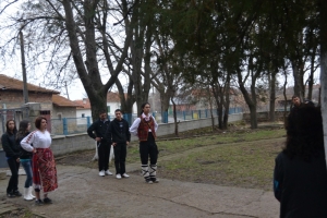 РК Провадия - приятел на децата от вокална група при ОУ "Христо Ботев" - с. Житница и хората, настанени в ДВФУ - гр. Провадия