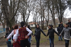 РК Провадия - приятел на децата от вокална група при ОУ "Христо Ботев" - с. Житница и хората, настанени в ДВФУ - гр. Провадия
