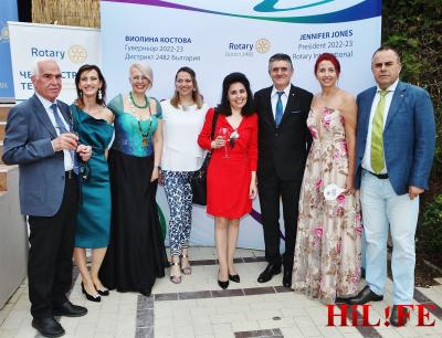 ДГ Виолина Костова и ротарианци