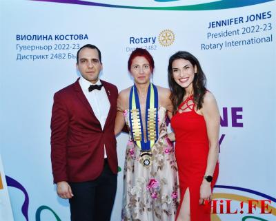 ДГ Виолина Костова и ротарианци
