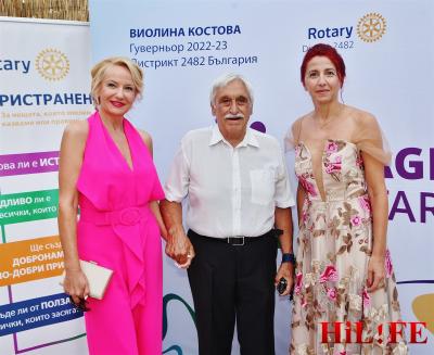 ДГ Виолина Костова и ротарианци