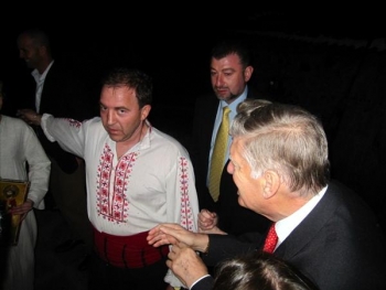 Посещение на Джон Кени в България