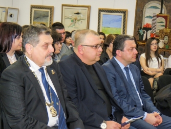Чартиране на Интеракт Севлиево