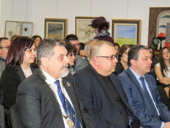 Чартиране на Интеракт Севлиево