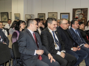 Чартиране на Интеракт Севлиево