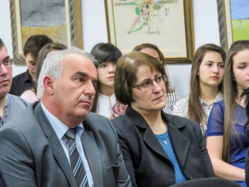 Чартиране на Интеракт Севлиево