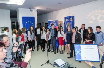 Чартиране на Интеракт Севлиево