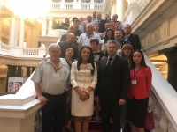 Ротарианци от 5 клуба и ДГ Митко Минев посетиха Парламента