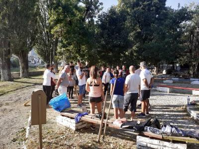 Стотици се включиха в почистването днес в Асеновград