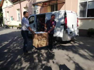 Ротари клуб Плевен Центрум дари пречистватели за въздух на НУ „Христо Ботев”