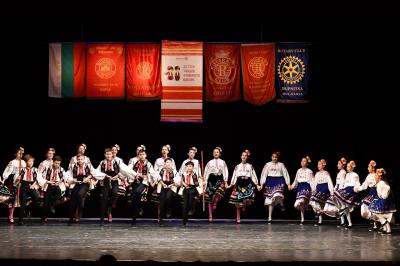 Фолклорен конкурс-концерт Българският фолклор