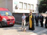 РК "Варна-Евксиноград" връчи на 12.06.2012 г. Дарение от Микробус Рено Трафик по Матчинг Грант Проект 76652 на Дом за деца и младежи с умствени и физически увреждания "Св. Йоан Златоуст" Варна.