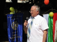 РК "Варна-Евксиноград" връчи на 12.06.2012 г. Дарение от Микробус Рено Трафик по Матчинг Грант Проект 76652 на Дом за деца и младежи с умствени и физически увреждания "Св. Йоан Златоуст" Варна.