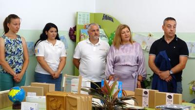 Ротари клуб – Велико Търново, оборудва с дарения първата класна стая Монтесори в областта