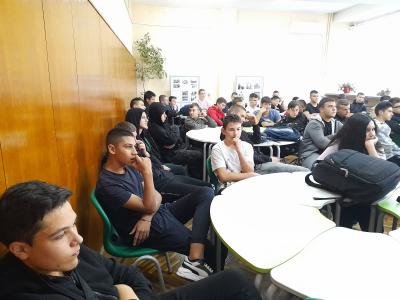 Среща на Президента на РК Враца с ученици от ПТГ „Н. Й. Вапцаров“, гр. Враца