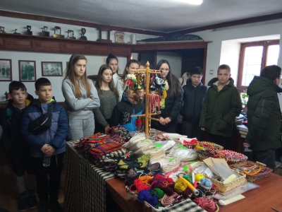 Проект “Школа за народни занаяти“