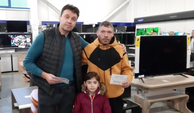 РОТАРИ В ПОДКРЕПА НА ПОСТРАДАЛИТЕ ОТ СЕЛО ЛЪВИНО