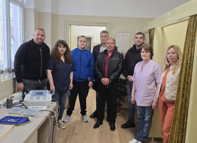 Ротари клуб Нова Загора дари на МБАЛ "Света Петка Българска" последно поколение уред за магнитотерапия