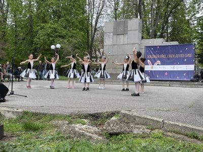 Боядисай яйце, спаси детско сърце