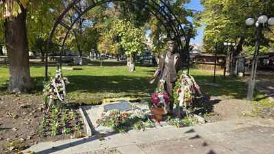 Ротари клуб – Нова Загора отдаде почит на Стоян Омарчевски