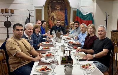 Ротари свързва света: Незабравимият приятелски обмен между Дистрикт 2482 - България и Дистрикт 7040 - Канада и Съединени американски щати (САЩ)