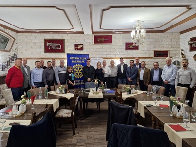 Ротари свързва света: Незабравимият приятелски обмен между Дистрикт 2482 - България и Дистрикт 7040 - Канада и Съединени американски щати (САЩ)