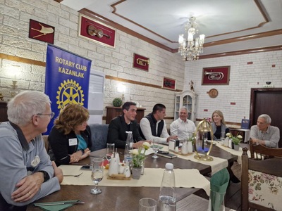 Ротари свързва света: Незабравимият приятелски обмен между Дистрикт 2482 - България и Дистрикт 7040 - Канада и Съединени американски щати (САЩ)