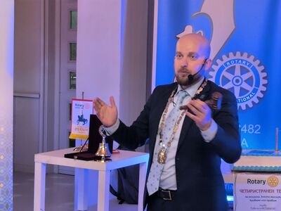 Ротари клуб Перник отново е част от семейството на Дистрикт 2482 
