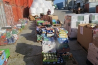 РК Варна-Евксиноград и английската фондация "Bulgarian Aid" 		доставиха и дариха  13 тона помощи с хранителни продукти и медицински 		материали за Домове и кухни за стари хора и нуждаещи се в град Варна.