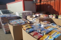 РК Варна-Евксиноград и английската фондация "Bulgarian Aid" 		доставиха и дариха  13 тона помощи с хранителни продукти и медицински 		материали за Домове и кухни за стари хора и нуждаещи се в град Варна.