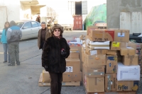 РК Варна-Евксиноград и английската фондация "Bulgarian Aid" 		доставиха и дариха  13 тона помощи с хранителни продукти и медицински 		материали за Домове и кухни за стари хора и нуждаещи се в град Варна.