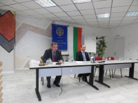 Презентация на книгата на Николай Василев " Меню за реформатори"