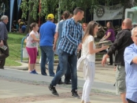 Жива верига пренeсe „културно съкровище“ в гр. Дупница в навечерието на 24 май