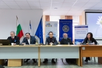 Ротари клубове Ортакьой-ИСТАНБУЛ и Варна-ЕВКСИНОГРАД организираха панел, посветен на въпросите на глобалния мир и на инициирането и развитието на мирните процеси