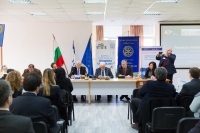 Ротари клубове Ортакьой-ИСТАНБУЛ и Варна-ЕВКСИНОГРАД организираха панел, посветен на въпросите на глобалния мир и на инициирането и развитието на мирните процеси