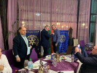 В долината на розите