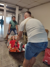 Оборудване за лесно вдигане и пренасяне на пациенти